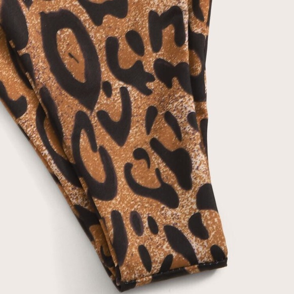 🐆 NWT Leopard spaghetti strap bikini - Picture 4 of 6